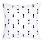 Black and white FLECHE coussin 45+45cm