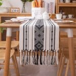 Chemin de table graffi table noir