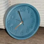 Réveil en plastique 3D ALVIN – 13 × 13 cm -  Bleu rond