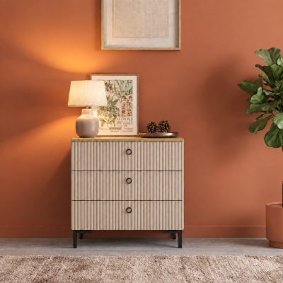 Commode 3 tiroirs eclaircie moins 2 Mo